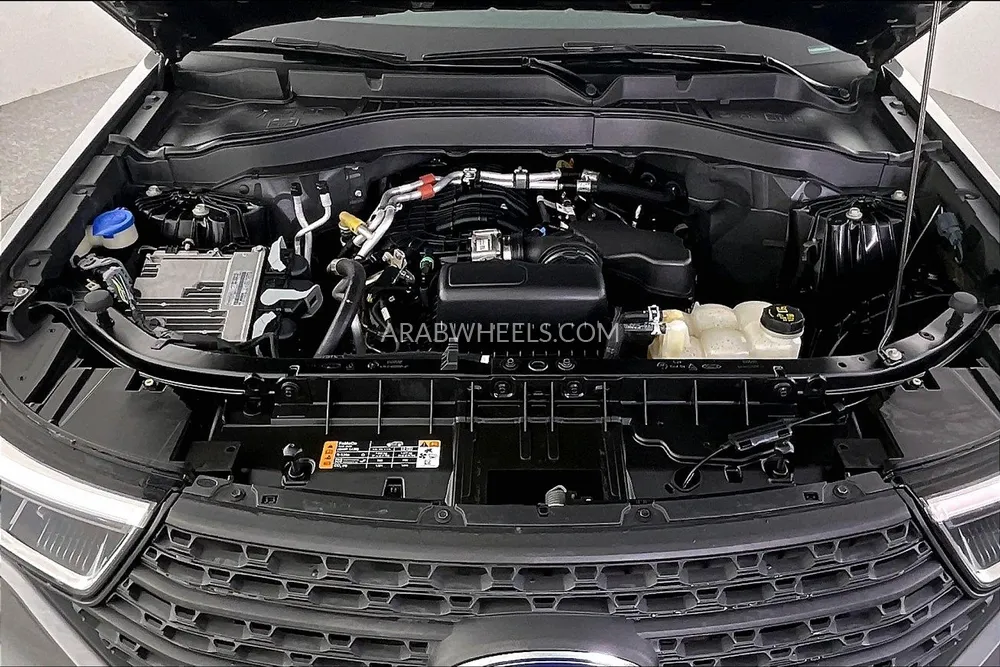 Ford Explorer 2021 for Sale in Sharjah Image-21