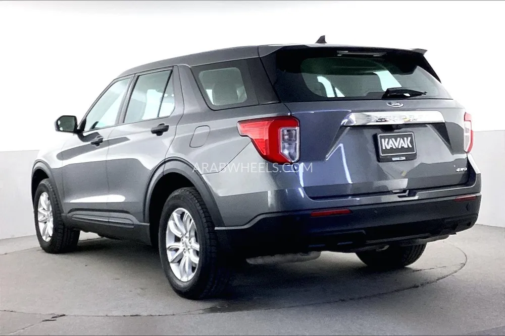 Ford Explorer 2022 for Sale in Dubai Image-6