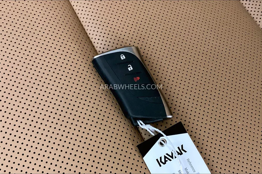 لكزس NX 2024 for Sale in الشارقة Image-16