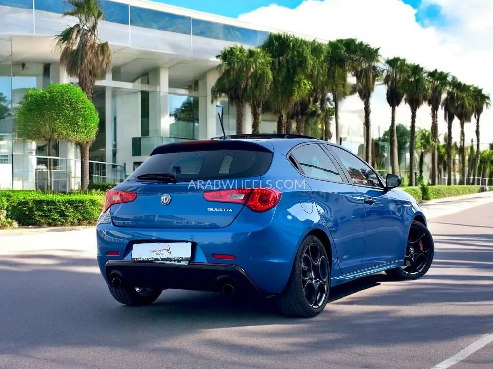 الفا روميو جولييتا 2021 for Sale in دبي Image-6