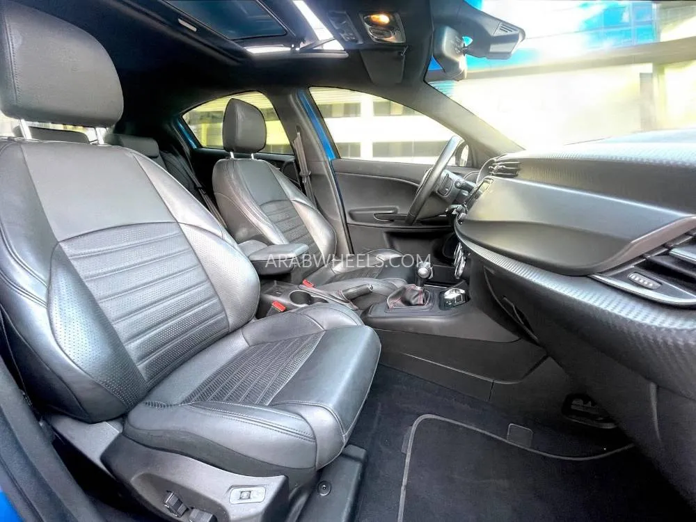 الفا روميو جولييتا 2021 for Sale in دبي Image-20