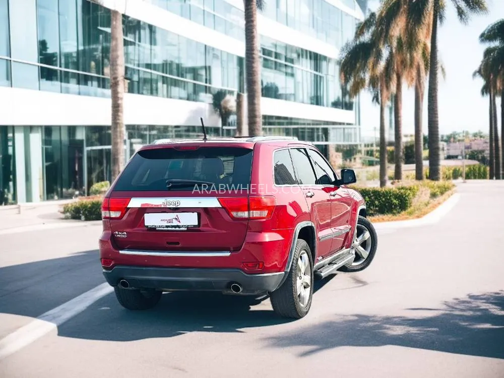 Jeep Grand Cherokee 2012 for Sale in Dubai Image-6