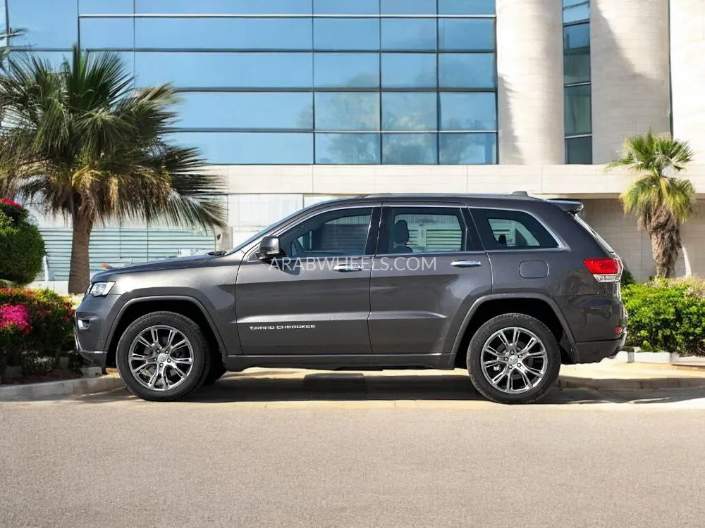 Jeep Grand Cherokee 2019 for Sale in Dubai Image-9