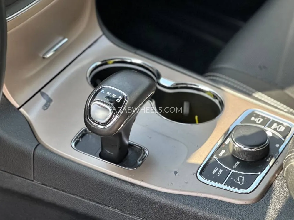 Jeep Grand Cherokee 2019 for Sale in Dubai Image-15