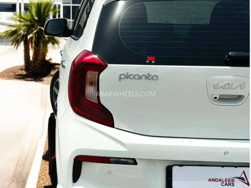 Kia Picanto 2023 for Sale in Dubai Image-9