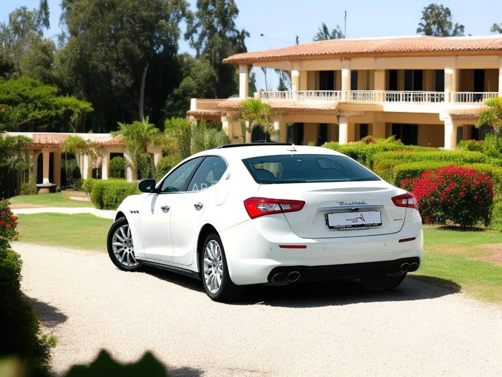 Maserati Ghibli 2019 for Sale in Dubai Image-5