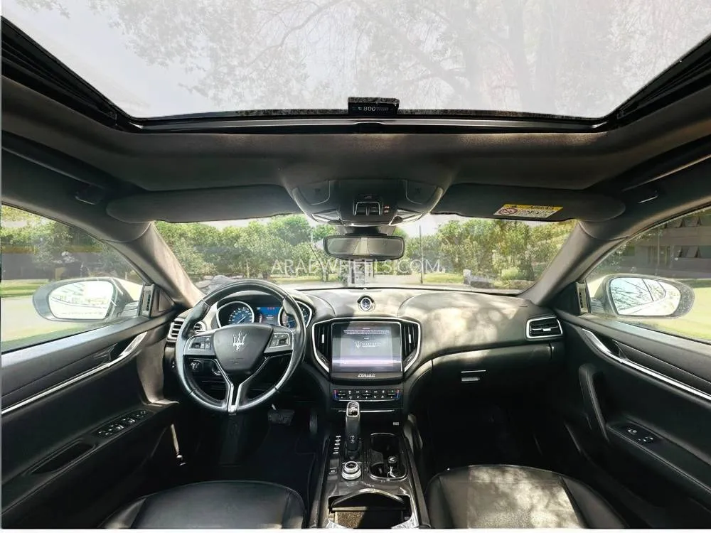 Maserati Ghibli 2019 for Sale in Dubai Image-13