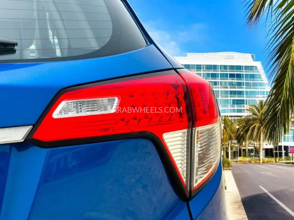 Honda HR-V 2020 for Sale in Dubai Image-11