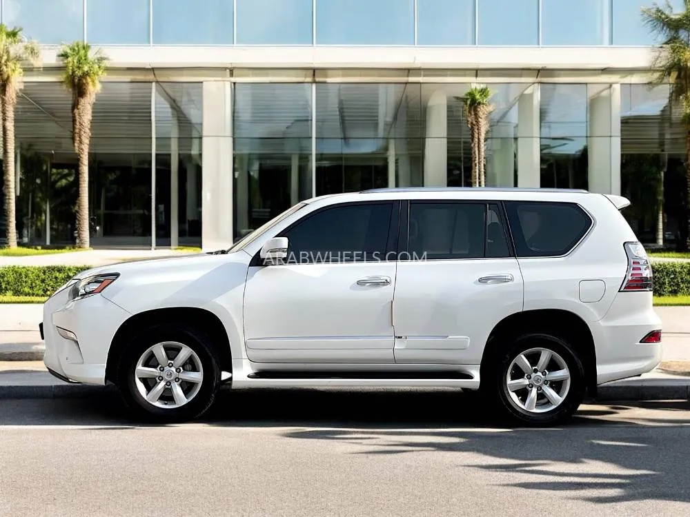Lexus GX 2015 for Sale in Dubai Image-9