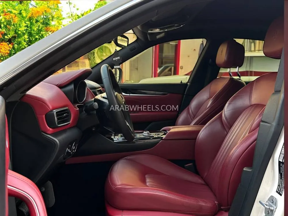 Maserati Levante 2020 for Sale in Dubai Image-16