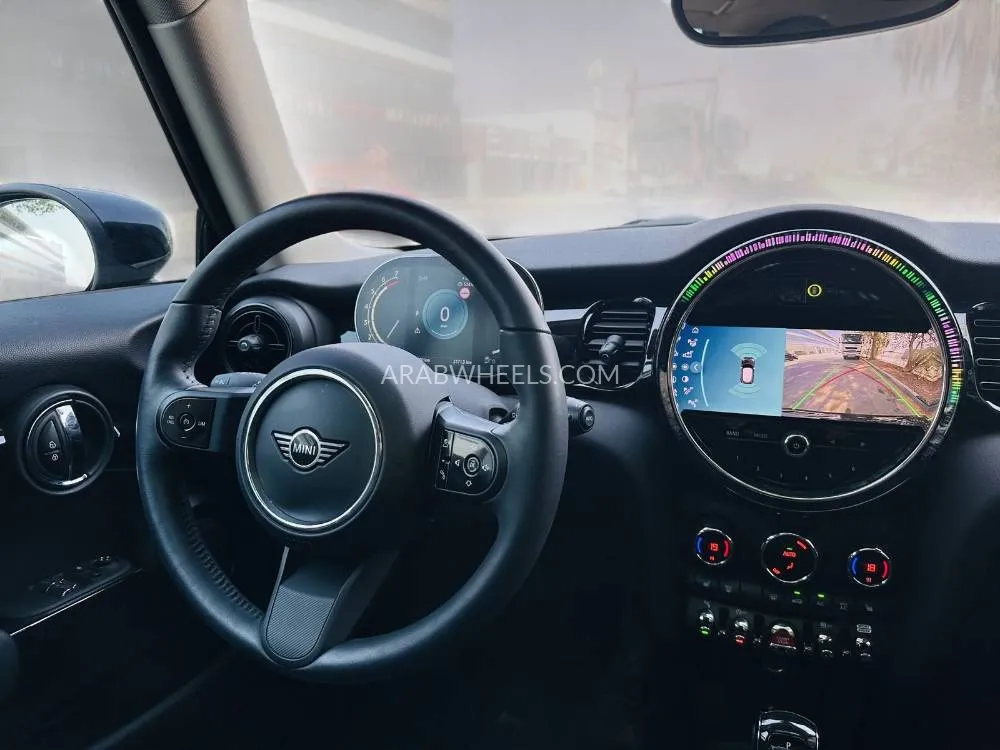 Mini Cooper 2023 for Sale in Dubai Image-12
