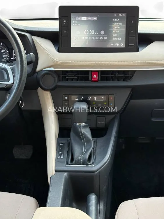 Toyota Yaris 2023 for Sale in Dubai Image-16