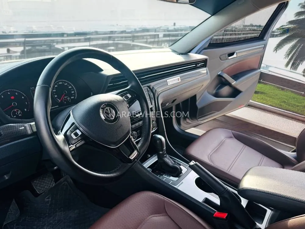 Volkswagen Passat 2020 for Sale in Dubai Image-12