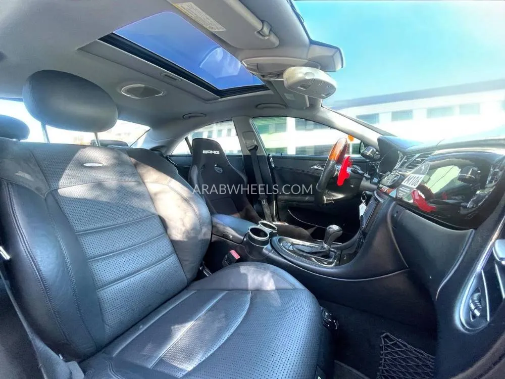 مرسيدس بنز CLS Class 2005 for Sale in دبي Image-19