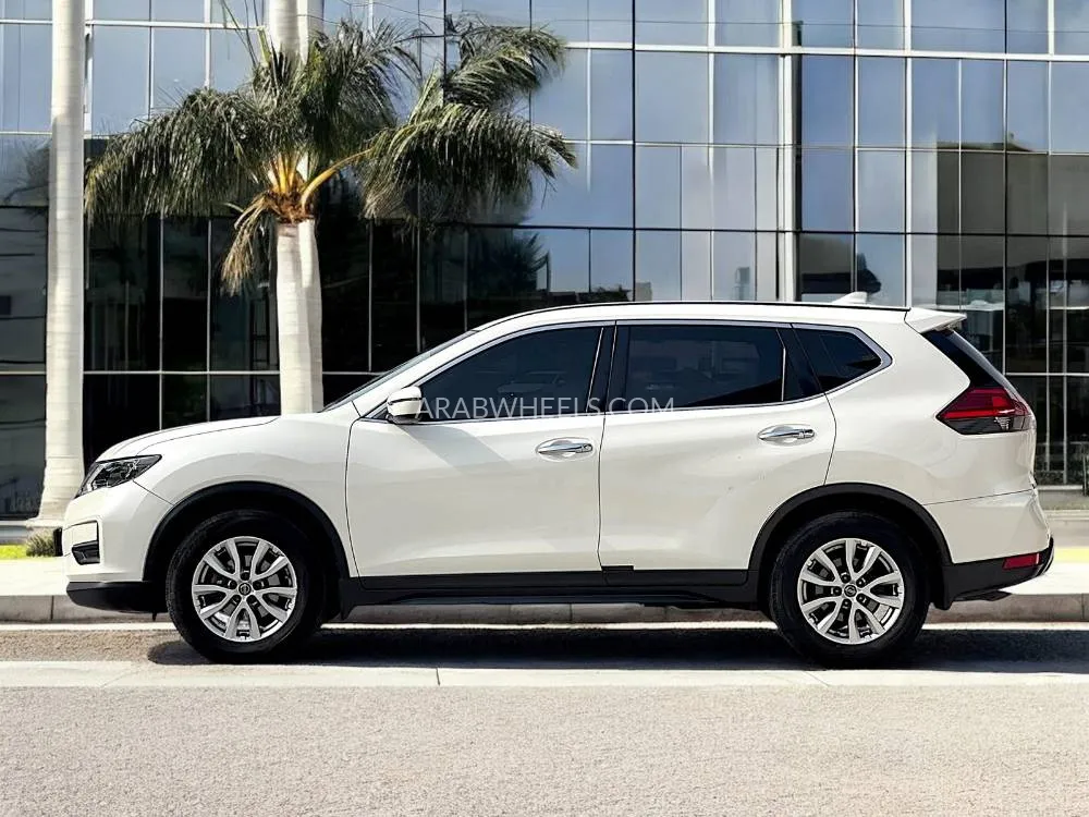 Nissan X-Trail 2018 for Sale in Dubai Image-9
