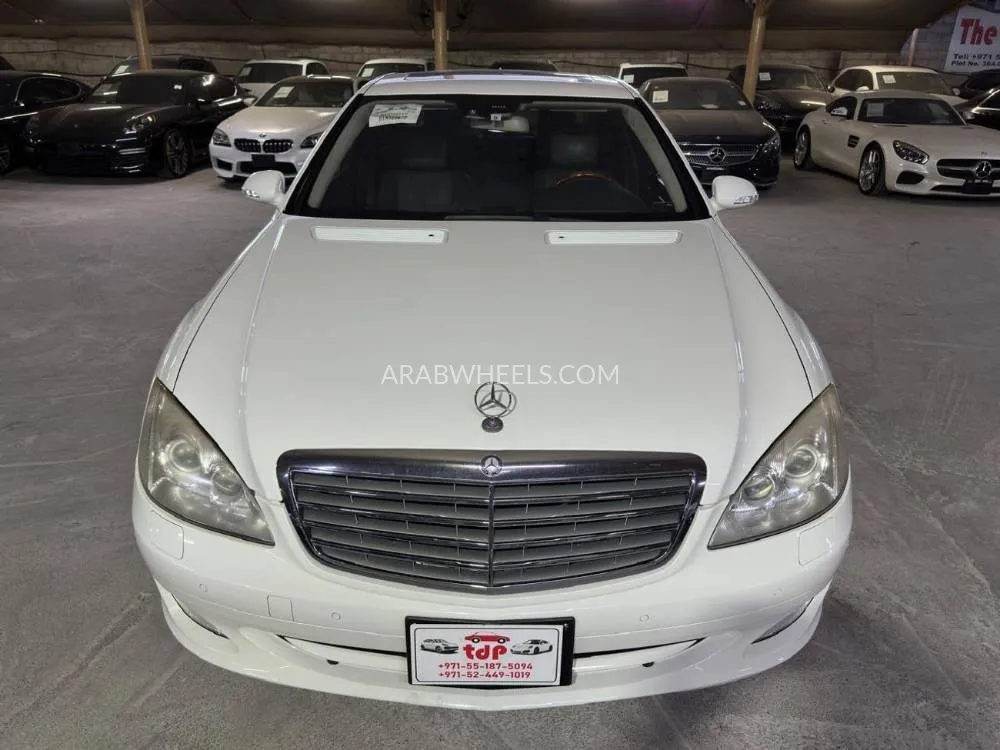 Mercedes Benz CLS Class 2007 for Sale in Dubai Image-8