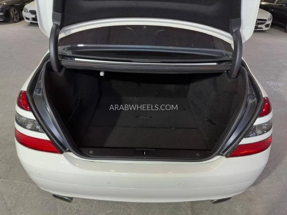 Mercedes Benz CLS Class 2007 for Sale in Dubai Image-12