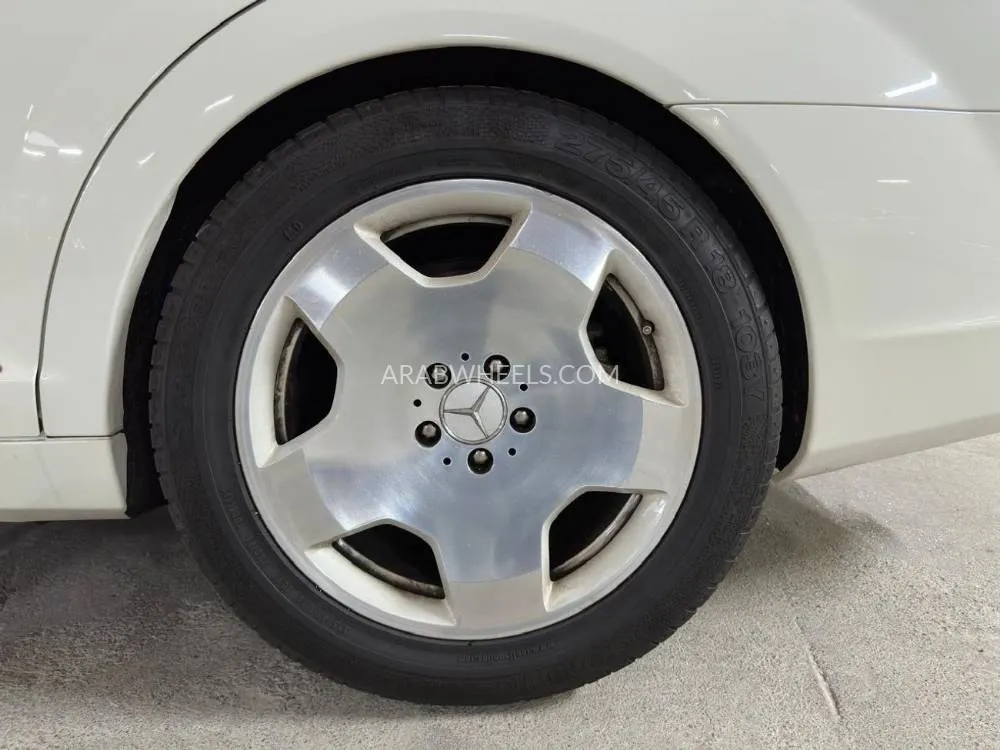 Mercedes Benz CLS Class 2007 for Sale in Dubai Image-20