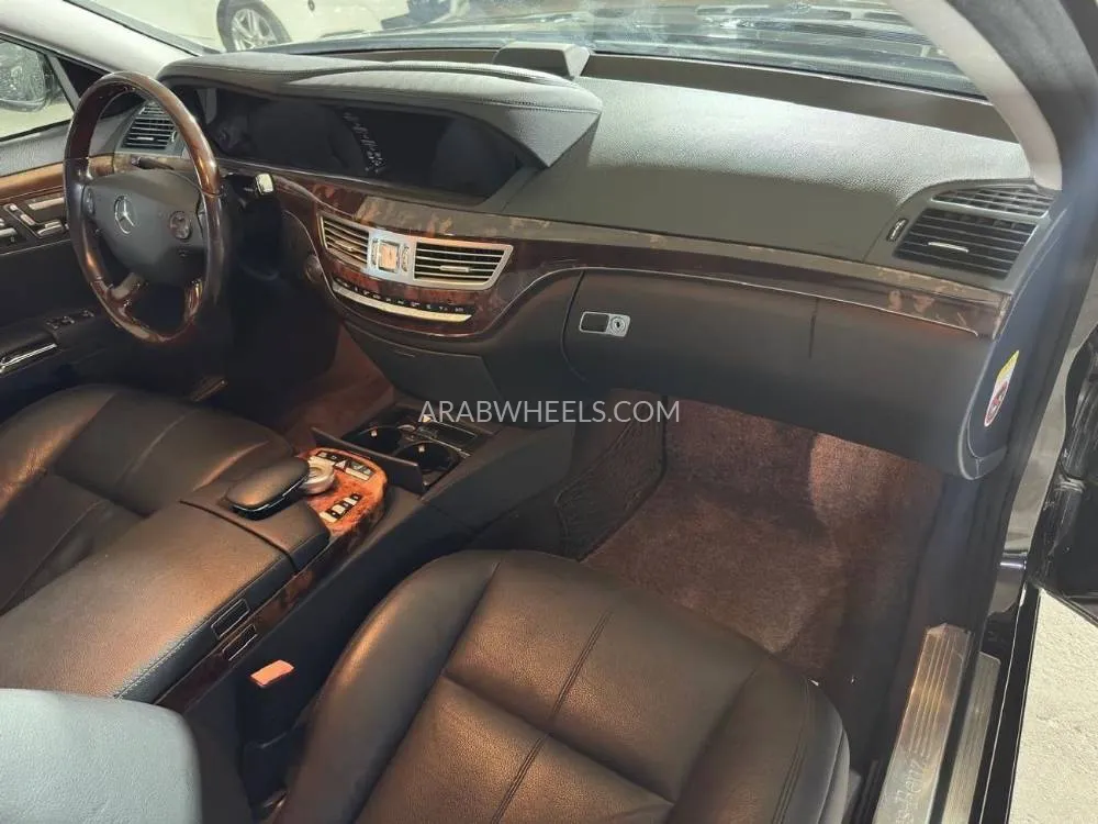 Mercedes Benz CLS Class 2008 for Sale in Dubai Image-20