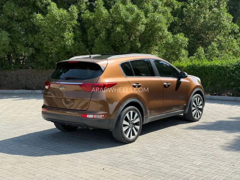 Kia Sportage 2017 for Sale in Sharjah Image-10
