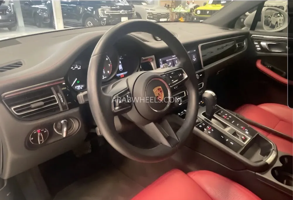 Porsche Macan 2024 for Sale in Dubai Image-6
