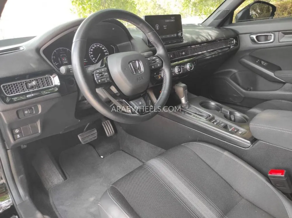 Honda Civic 2024 for Sale in Sharjah Image-24