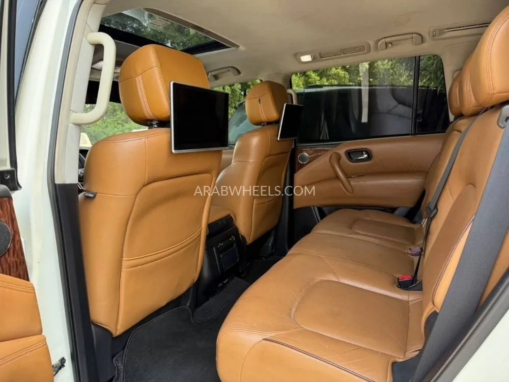 Nissan Patrol 2015 for Sale in Sharjah Image-15