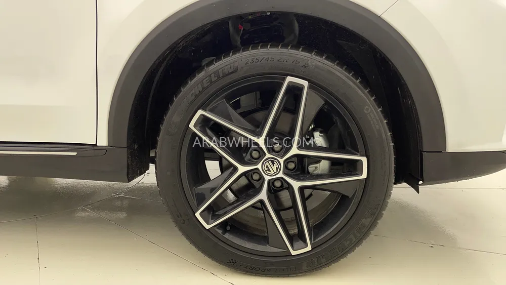 إم جي RX5 2025 for Sale in دبي Image-10