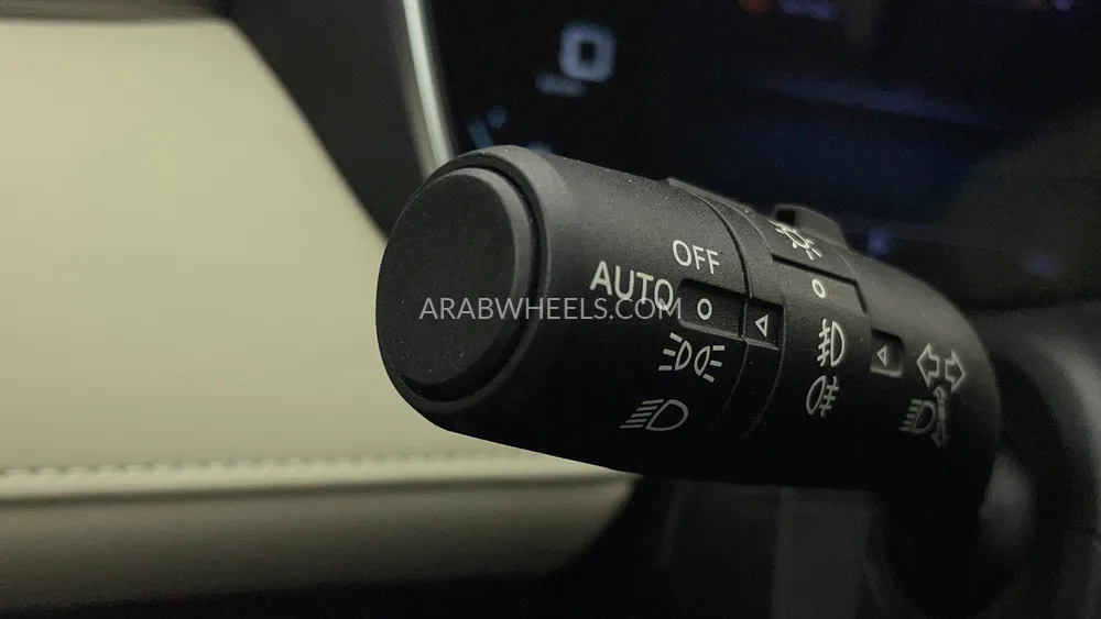 إم جي RX5 2025 for Sale in دبي Image-40