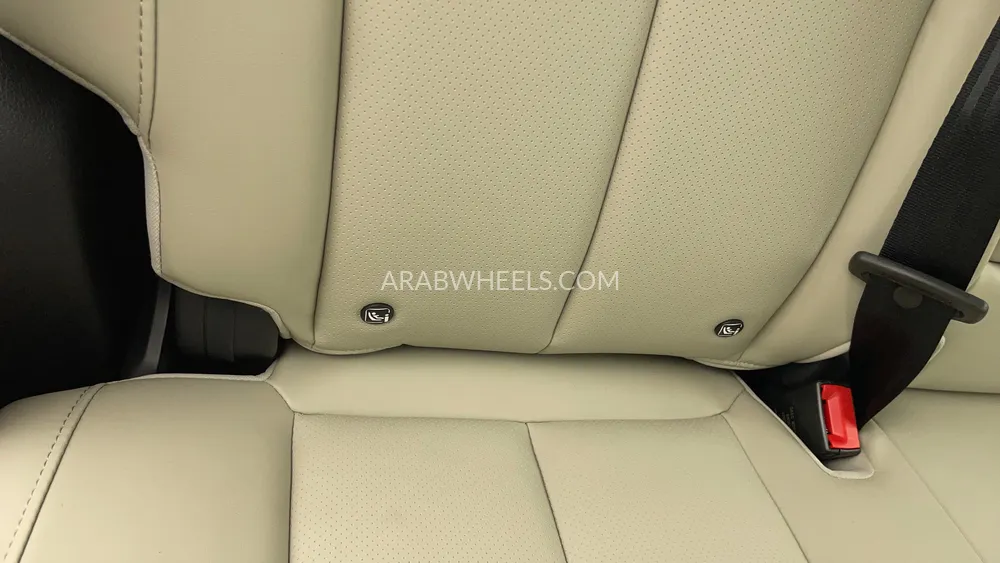 إم جي RX5 2025 for Sale in دبي Image-44