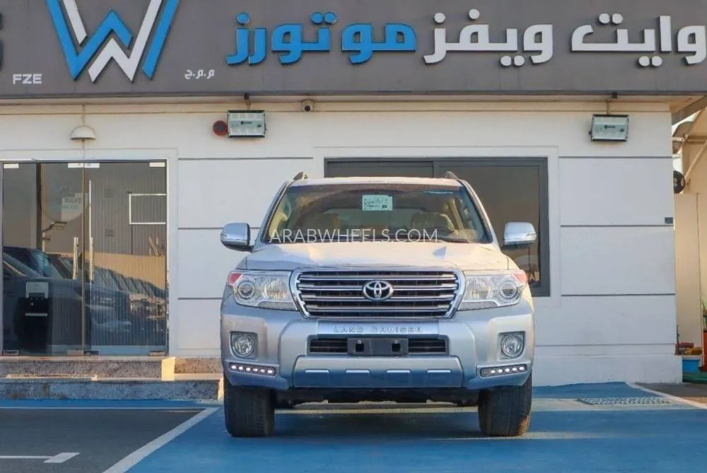 Toyota Land Cruiser 2015 for Sale in Dubai Image-2