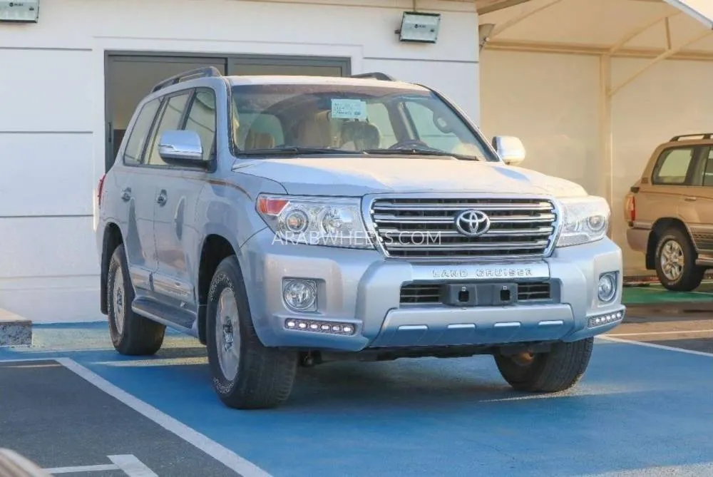 Toyota Land Cruiser 2015 for Sale in Dubai Image-3