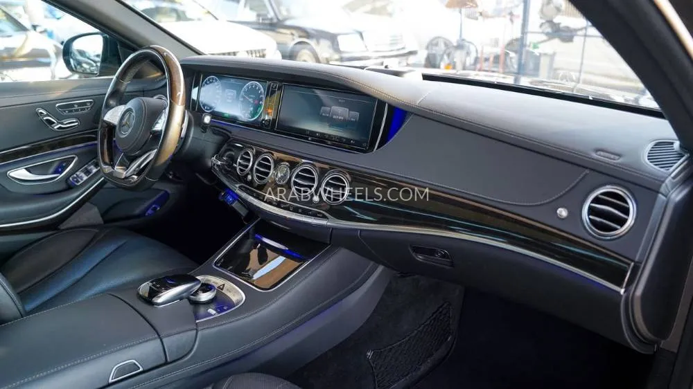 Mercedes Benz CLS Class 2015 for Sale in Dubai Image-10