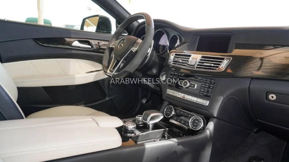 Mercedes Benz CLS Class 2012 for Sale in Dubai Image-11