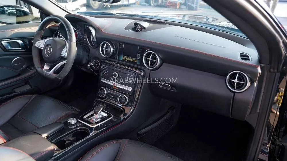مرسيدس بنز SLC Class 2018 for Sale in دبي Image-12