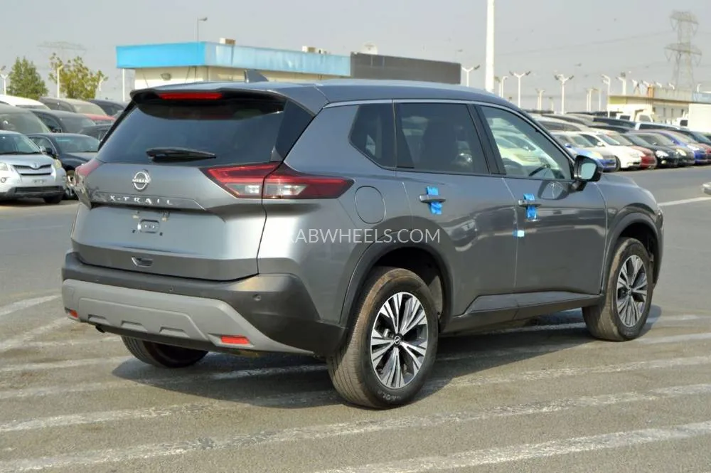 Nissan X-Trail 2023 for Sale in Dubai Image-7
