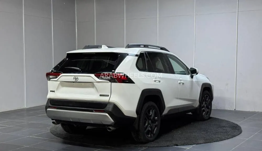 Toyota Rav4 2022 for Sale in Dubai Image-5