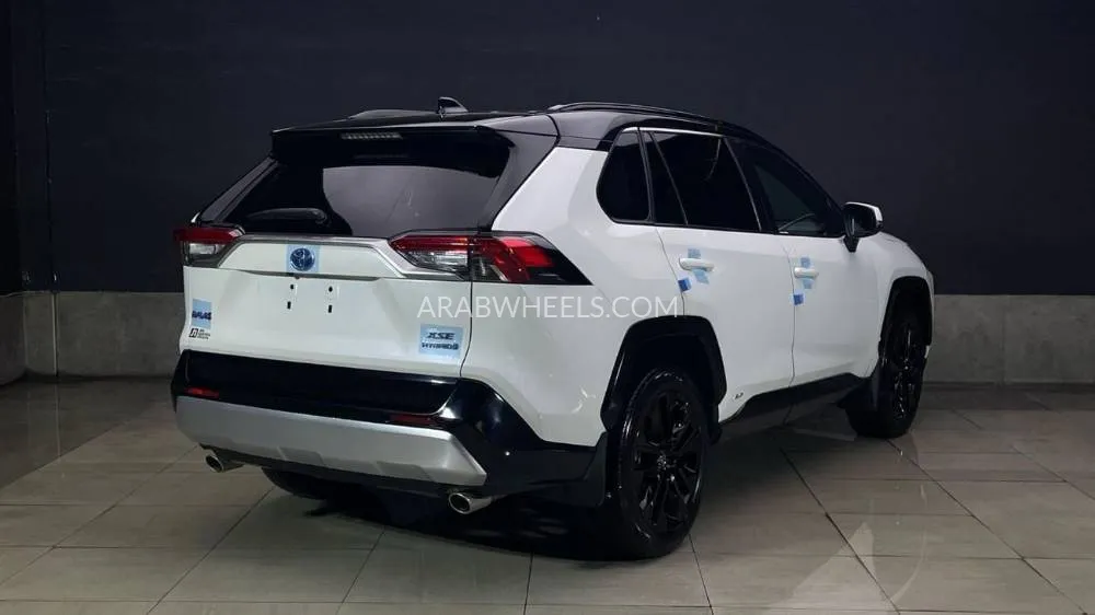 Toyota Rav4 2022 for Sale in Dubai Image-7