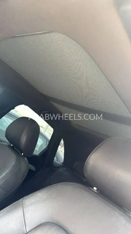 Audi Q3 2018 for Sale in Dubai Image-5