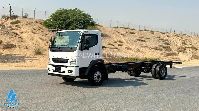 Mitsubishi Fuso 2022 for Sale in Sharjah Image-1