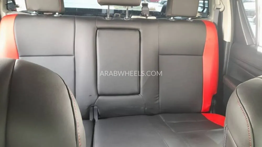 Toyota Hilux 2023 for Sale in Dubai Image-19