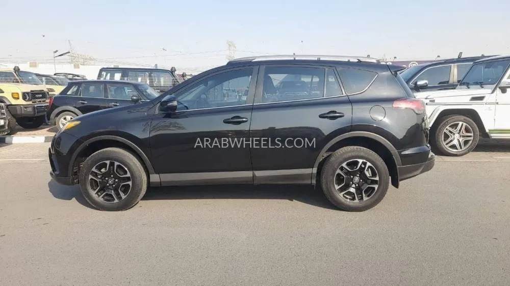 Toyota Rav4 2018 for Sale in Dubai Image-3