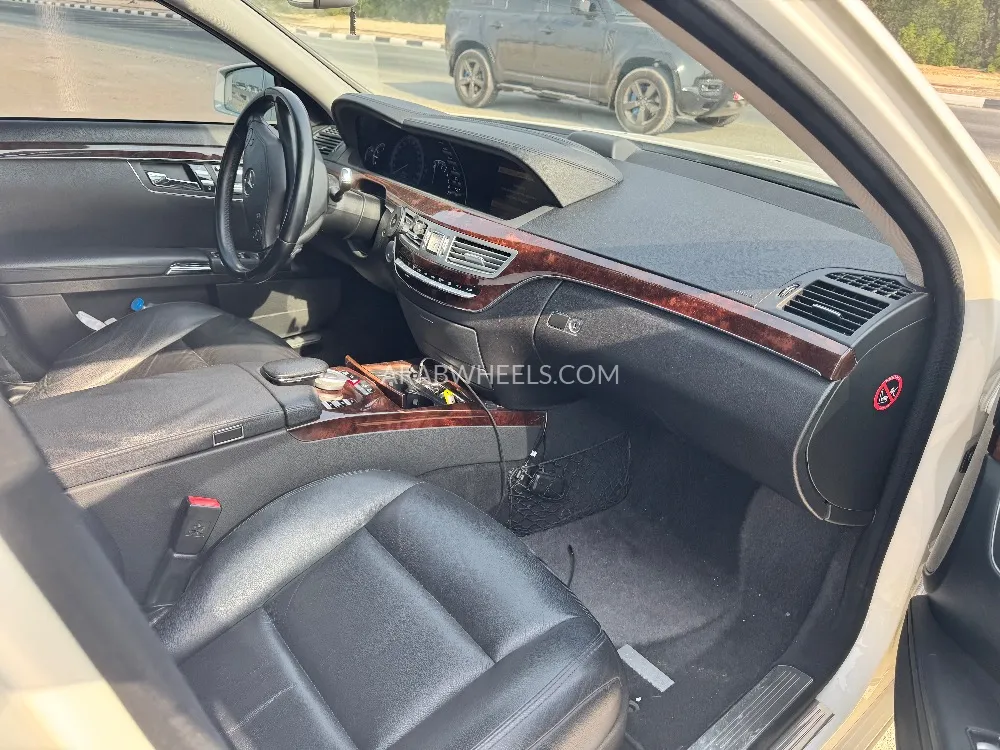 Mercedes Benz S Class 2012 for Sale in Ajman Image-9