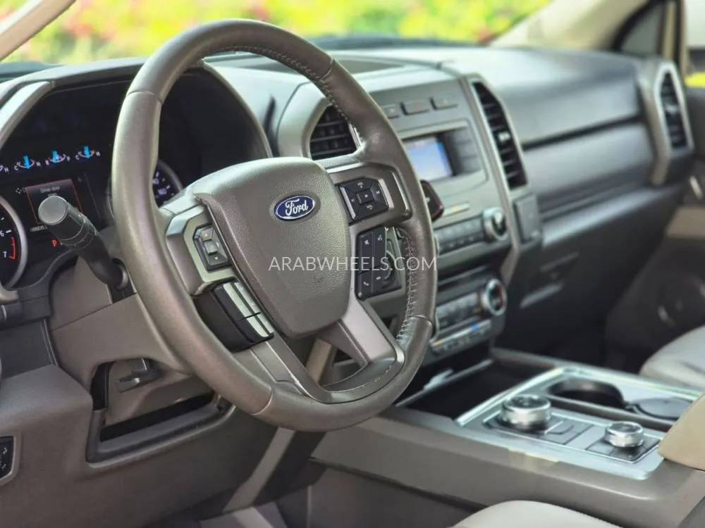 Ford Expedition 2018 for Sale in Dubai Image-6