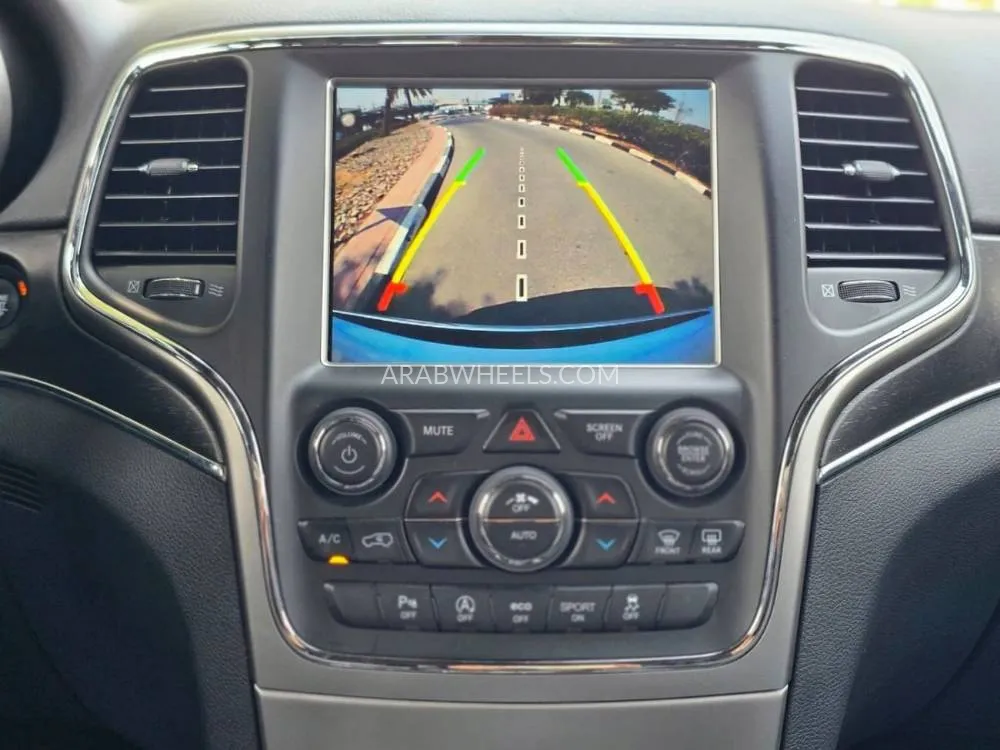 Jeep Grand Cherokee 2018 for Sale in Dubai Image-11