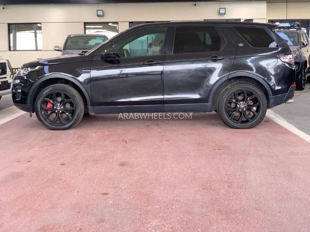 Land Rover Discovery 2016 for Sale in Dubai Image-9