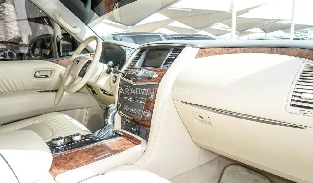 نيسان باترول 2014 for Sale in الشارقة Image-11