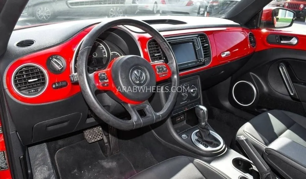 Volkswagen Beetle 2016 for Sale in Sharjah Image-5