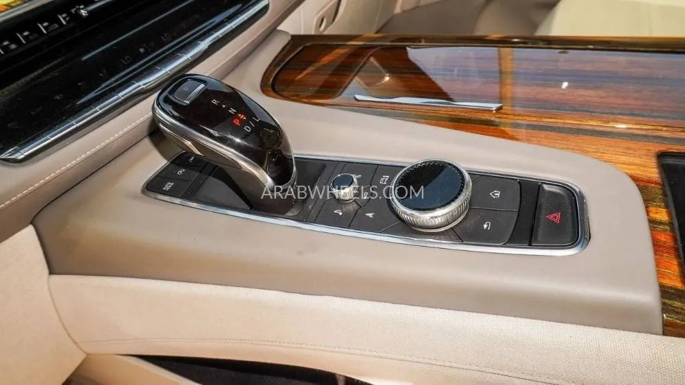 Cadillac Escalade 2021 for Sale in Sharjah Image-10