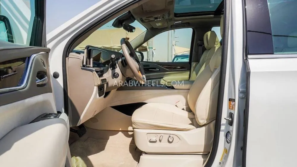 Cadillac Escalade 2021 for Sale in Sharjah Image-15